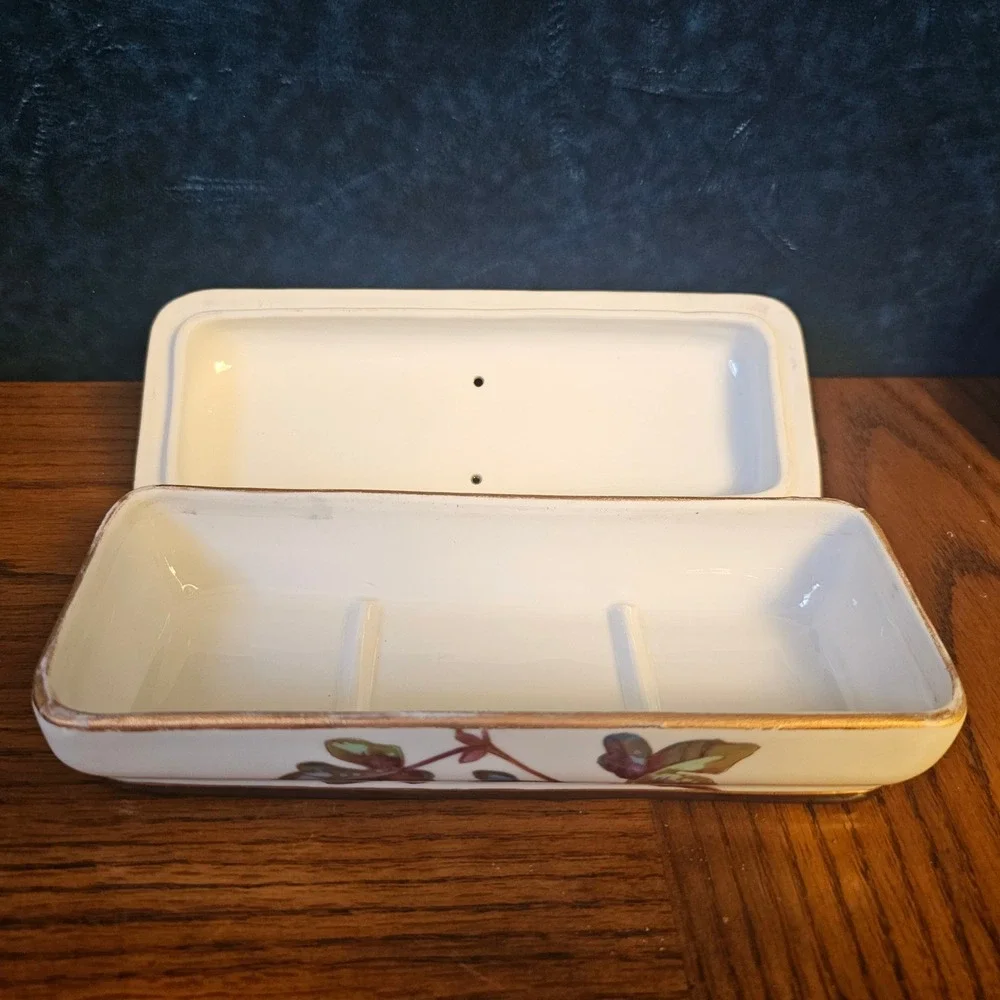 Floral Ceramic Vanity Set Trinket Box and Soap Dish Gold Trim Botanical Decor